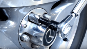 how to use a torque wrench how to use a torque wrench