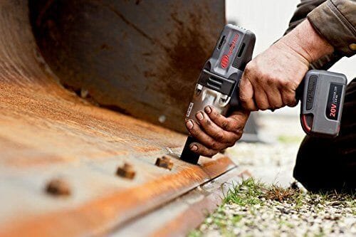 Garage or mechanical store Garage or mechanical store