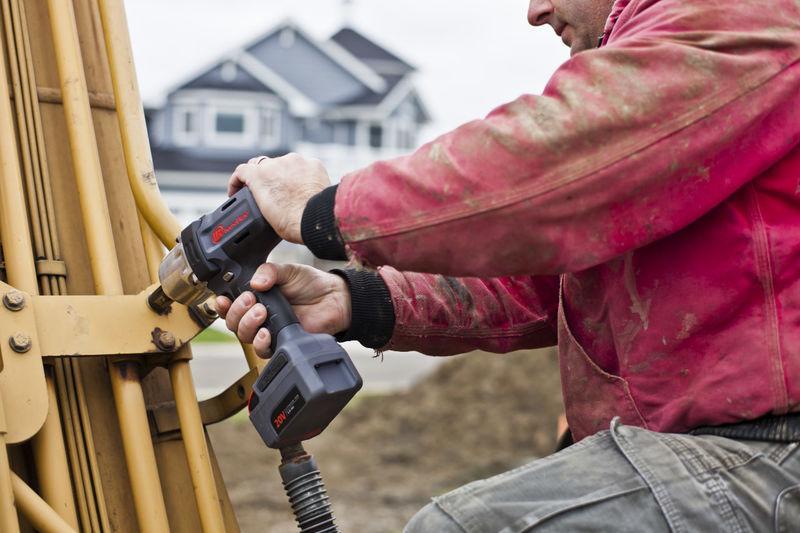 Ingersoll Rand W7150 K2 best cordless impact wrench for lug nuts